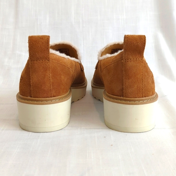 UGG shoes style 1095231, Atwater Spill Seam wedge loafer, sz 6 - Picture 4 of 12
